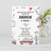 カスタムデジタルキッズドクターバースデーパーティー 招待状 (スタンド正面)