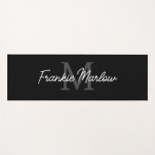 カスタムトレーニング用ブラックモノグラム名ヨガマット ヨガマット (正面(横))