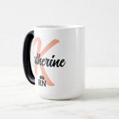 カスタムナースボタンとピン | 看護パーソナライズされた モーフィングマグカップ (正面左)