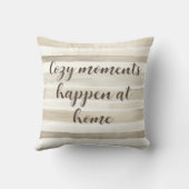 カスタムニュートラルミニマリストベージュコージー クッション (裏面)