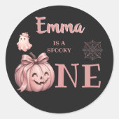 カスタムネームはスプーキーなワン 可愛いPinkoween ラウンドシール (正面)