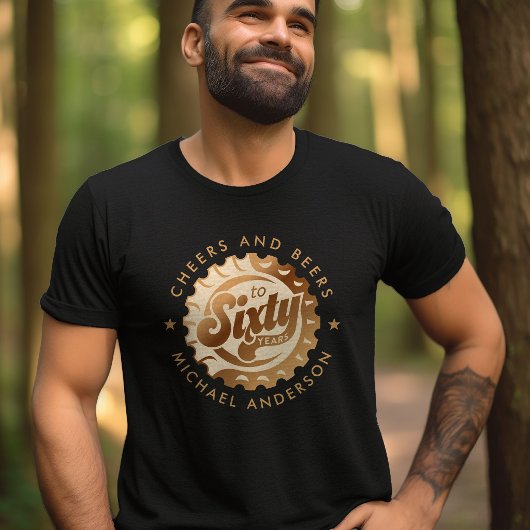 カスタムネーム入り60歳の誕生日おめでとうCheers And Beers Tシャツ