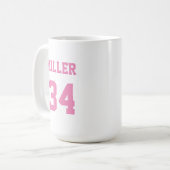 カスタムネーム&ナンバー入りピンクのスポーツジャージ コーヒーマグカップ (正面左)