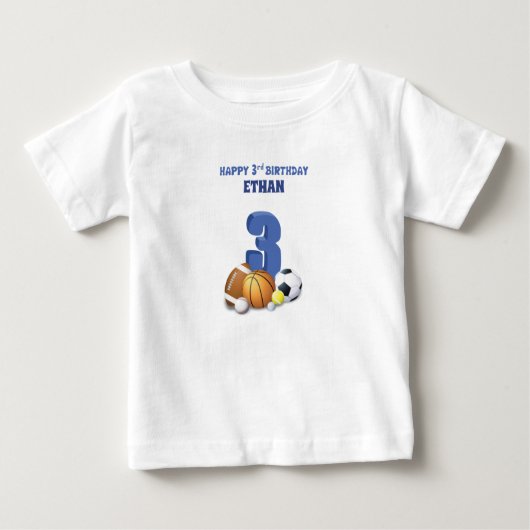カスタムネーム ボーイ 3歳誕生日 スポーツボール ベビーTシャツ (正面)