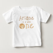 カスタムネーム ワイルドワン 1歳の誕生日 ベビーTシャツ (正面)