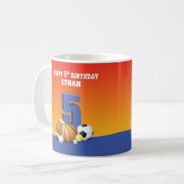 カスタムネーム 少年 5歳の誕生日 サッカー・バスケのボール コーヒーマグカップ