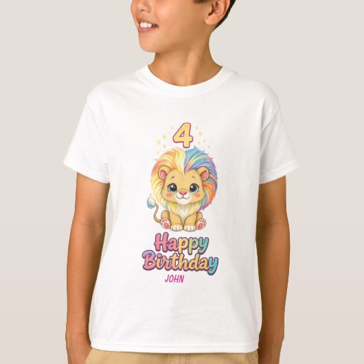カスタムネーム 4歳の誕生日 かわいいライオン Tシャツ (正面)