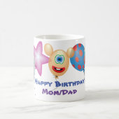 カスタムハッピーバースデー可愛いカラフルバルーン コーヒーマグカップ (中央)