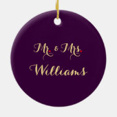 カスタムハート結婚の記念日の最初の結婚した セラミックオーナメント (裏面)