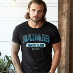 カスタムパパバダスレトロクールトレンディーおもしろい Tシャツ<br><div class="desc">このシャツでバッカスパパクラブにクール入れ！トレンディーレトロデザインおもしろい父の日の贈り物。応援に素晴らしパパ!</div>