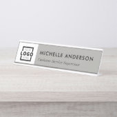 カスタムビジネスロモダンゴ従業員グレー デスクネームプレート (正面)