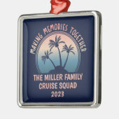カスタムファミリーバケーションサマービーチトリップ メタルオーナメント (左)