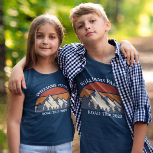 カスタムファミリーロードトリップ山の自然子供 Tシャツ