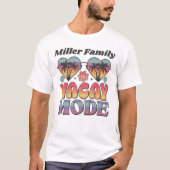 カスタムファミリ名Groovy Vacayモード Tシャツ (正面)