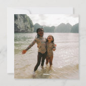 カスタムフェスティバルレッド2ファミリーフォトクリスマス シーズンカード (裏面)