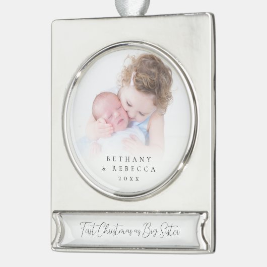 カスタムフォトオーバーレイ1stクリスマスビッグシスター シルバープレートバナーオーナメント (左)