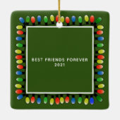 カスタムフォトクリスマスライトバックメッセージグリーン セラミックオーナメント (裏面)