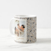 カスタムフォトグレイエレガントアート垂直クリスマス コーヒーマグカップ (正面左)