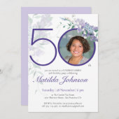 カスタムフォトパープルフローラサプライズ50誕生日 招待状 (正面/裏面)