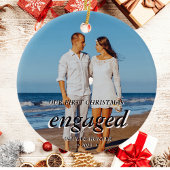 カスタムフォト初めてのクリスマス婚約したブラックスクリプト セラミックオーナメント