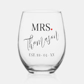 カスタムフューチャーミセス名赤いハートブラック文字フォント ステムなしワイングラス (正面)