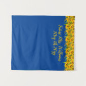 カスタムフューチャー夫人ひまわりブルーブライダルシャワー タペストリー (正面(横))