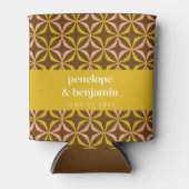 カスタムブラウンイエローレトロタイポグラフィ結婚ズ 缶クーラー (正面)