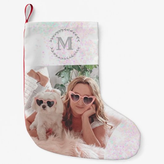 カスタムペット犬の写真とモノグラムのセクイントリム スモールクリスマスストッキング (正面)
