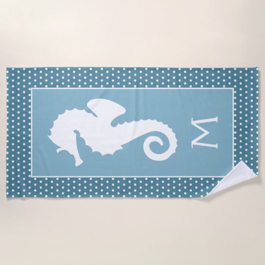 カスタムホワイトシーホース水玉模様ターコイズティール（緑がかった色） ビーチタオル (正面)