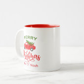 カスタムメリークリスマス赤トラックパーソナライズされた ツートーンマグカップ (正面左)