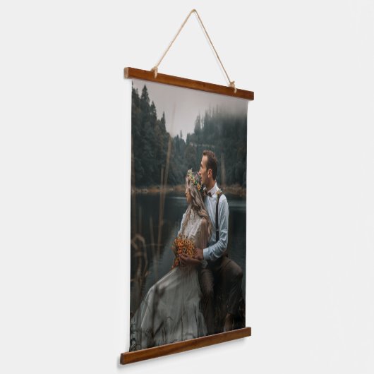 カスタムモダンウェディング2写真ファミリー写真 吊り下げ型タペストリー (傾斜あり)