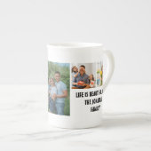 カスタムモダン家族7フォトコラージュテンプレート ボーンチャイナマグカップ (正面右)