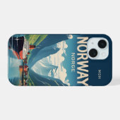 カスタムモノグラムノルウェー iPhone 15ケース (裏面横)