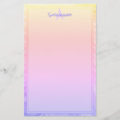カスタムモノグラムレインボーパープルピンク縁どオレンジ 便箋 (正面)