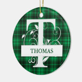 カスタムモノグラム文字T緑の格子背景 セラミックオーナメント (左)