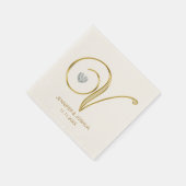 カスタムモノグラム文字V金ゴールドハート結婚ズ スタンダードカクテルナプキン (角)