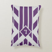 カスタムモノグラム紫のジオメトストライプリオン灰色 アクセントクッション (裏面(縦))