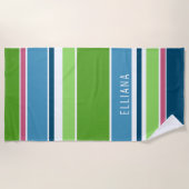 カスタムライムグリーンダークブルーホットピンクホワイトストライプズ ビーチタオル (正面)