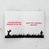 カスタムレトロおもしろいゾンビハロウィンオス誕生日 カード (内部)