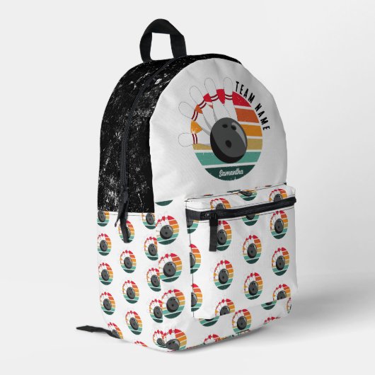 カスタムレトロボーリングピンのチームとプレイヤー名 プリントバックパック (裏面左端)