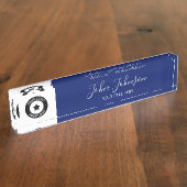 カスタムロゴと名前エレガント デスクネームプレート (側面)