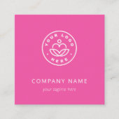 カスタムロゴはっきりしたミニマル企業のピンク スクエア名刺 (正面)
