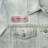 カスタムロゴフェイクブラシ付きメタリックピンク 名札 (インサイチュ)