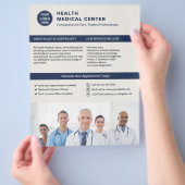 カスタムロゴ写真QRヘルスケアクリニック医師 チラシ (手)
