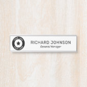 カスタムロゴ名タイトルEmployee Office サインプレート (正面)