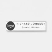 カスタムロゴ従業員の磁気ピンまたは安全ピン サインプレート (正面)