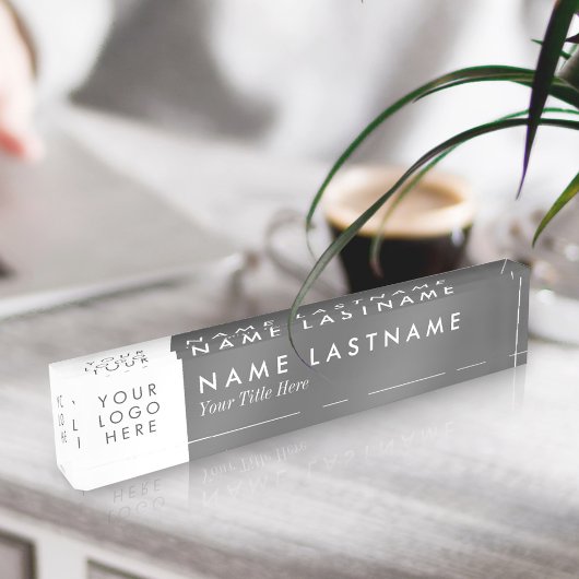 カスタムロゴ濃いグレーモダン デスクネームプレート