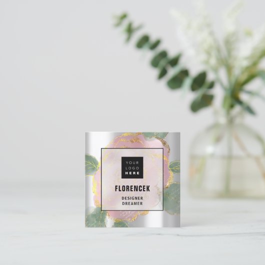 カスタムロゴQRコードシルバーグレーグリーンバラリーフ スクエア名刺 (スタンド正面)