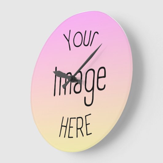 カスタム写真とロゴの時計 – パーソナライズされた ラージ壁時計 (傾斜)