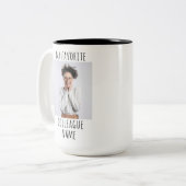 カスタム写真と同僚の名前お気に入りの付け ツートーンマグカップ (正面左)